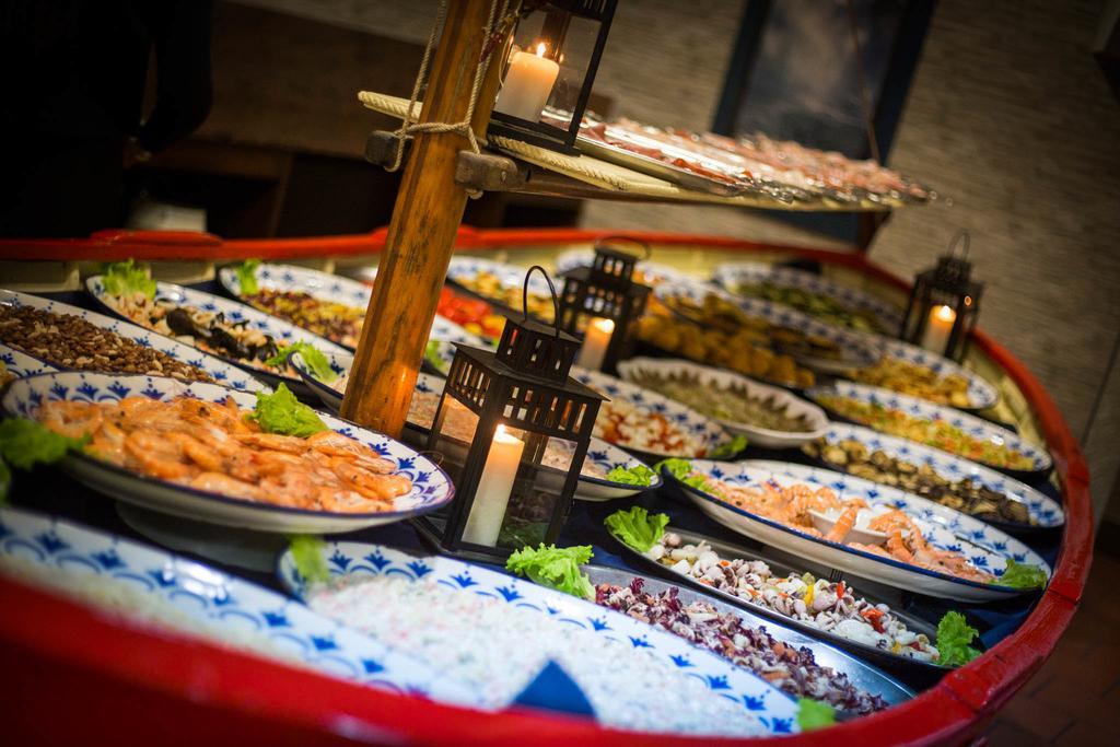 Hotel Ristorante La Perla Varallo Pombia ภายนอก รูปภาพ