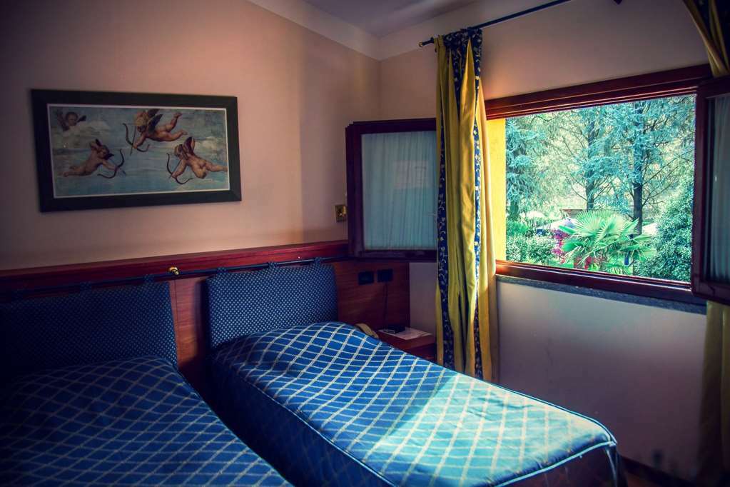 Hotel Ristorante La Perla Varallo Pombia ห้อง รูปภาพ